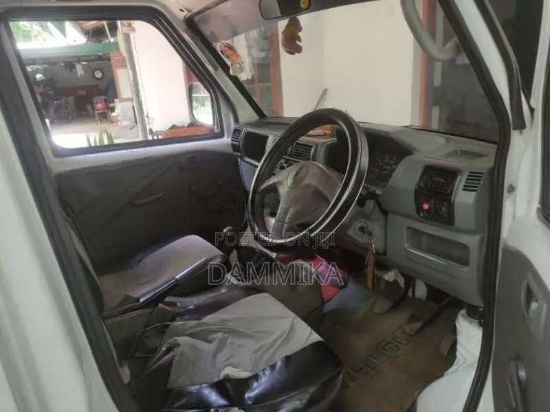 Mitsubishi MiniCab 2004 Lorry (Used)