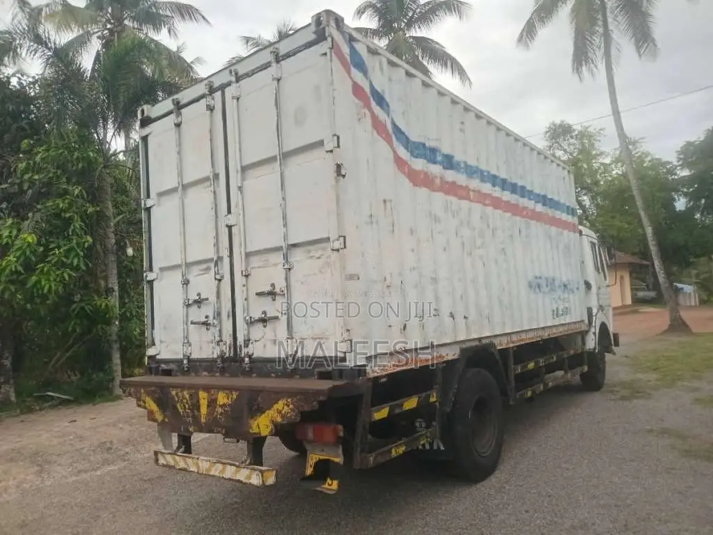 Tata 1613 2007 Lorry (Used)