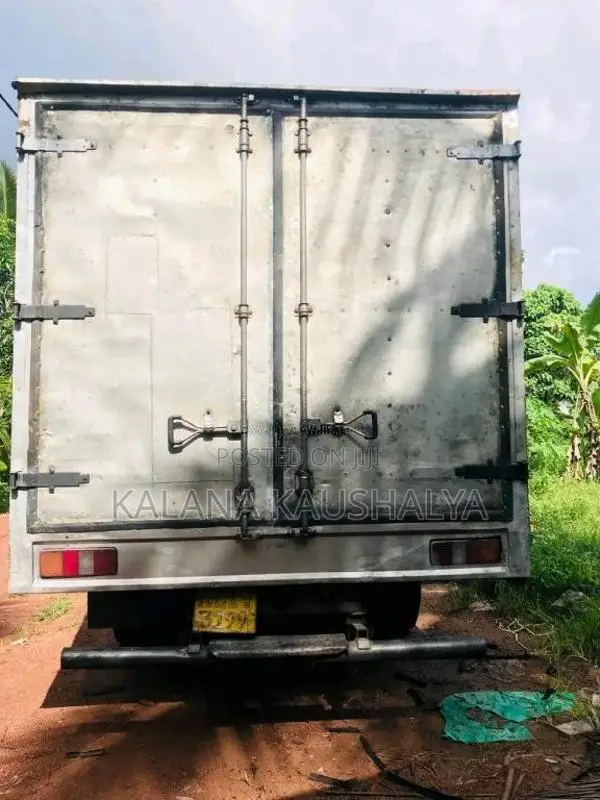 Tata 809 2011 Lorry (Used)
