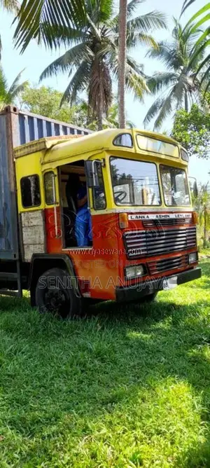 Ashok-Leyland Comet 1998 Lorry (Used)