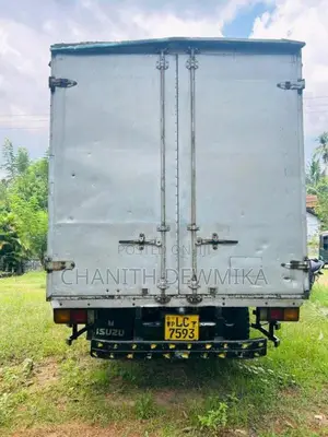Mazda Titan 2002 Lorry (Used)