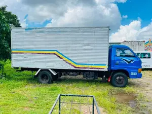 Isuzu ELF 1985 Lorry (Used)