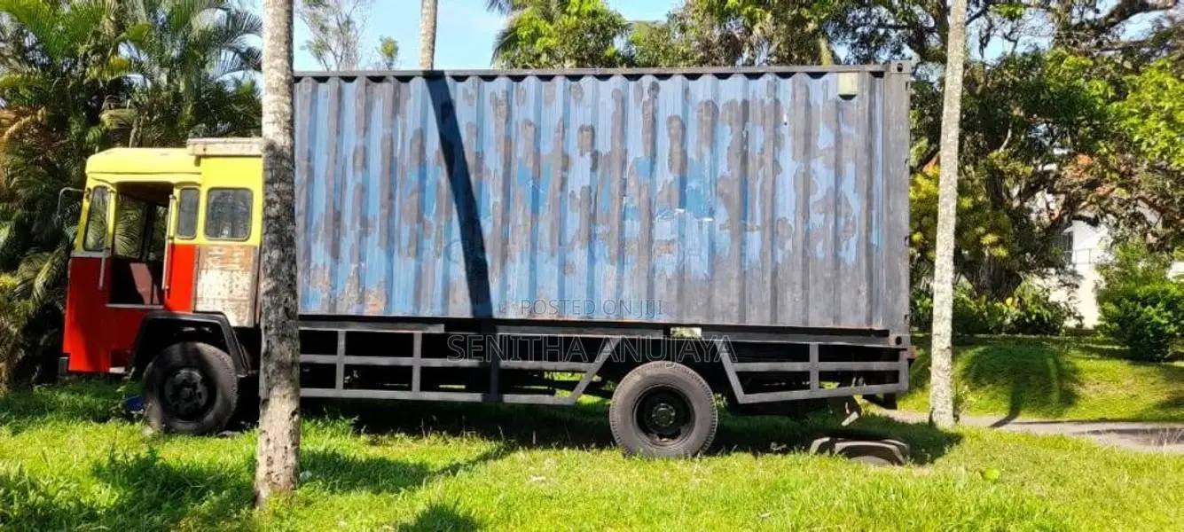 Ashok-Leyland Comet 1998 Lorry (Used)