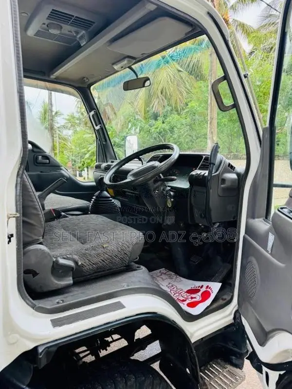 Isuzu Tipper 2001 Lorry (Used)
