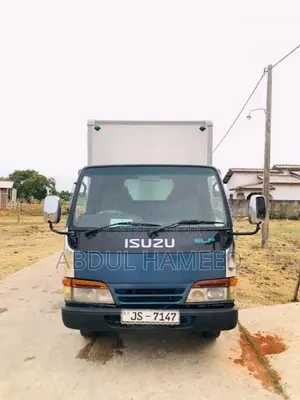 Isuzu NKR 1999 Lorry (Used)