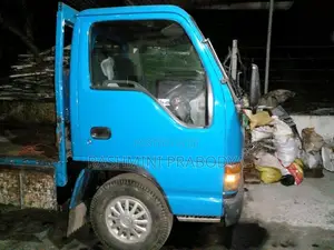 Isuzu Elf 1980 Lorry (Used)