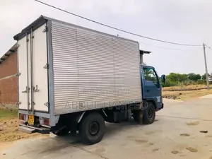 Isuzu NKR 1999 Lorry (Used)