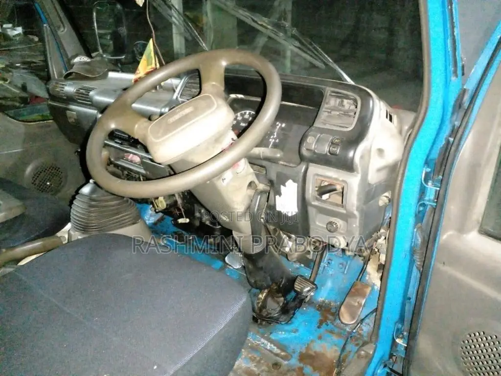 Isuzu Elf 1980 Lorry (Used)