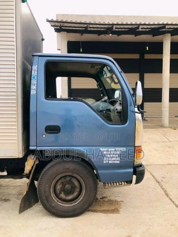 Isuzu NKR 1999 Lorry (Used)