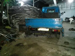 Isuzu Elf 1980 Lorry (Used)