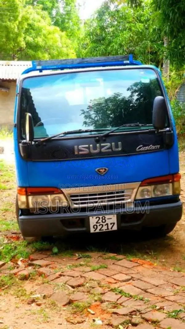 Isuzu ELF 1979 Lorry (Used)