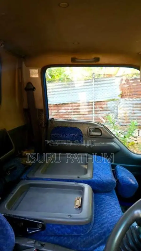 Isuzu ELF 1979 Lorry (Used)