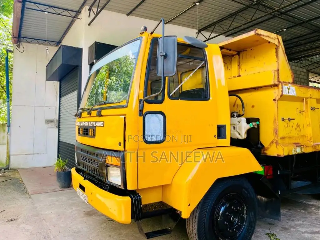 Ashok-Leyland Leyland 2013 Lorry (Used)
