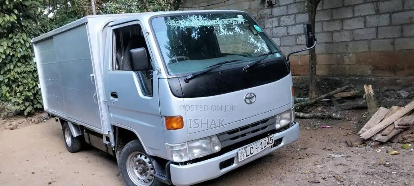 Toyota Dyna 2001 Lorry (Used)