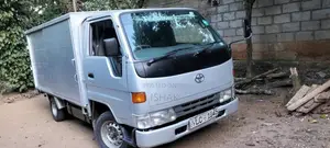 Toyota Dyna 2001 Lorry (Used)