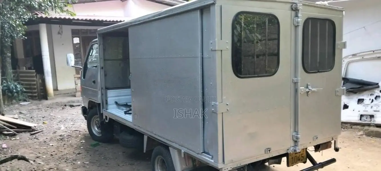 Toyota Dyna 2001 Lorry (Used)