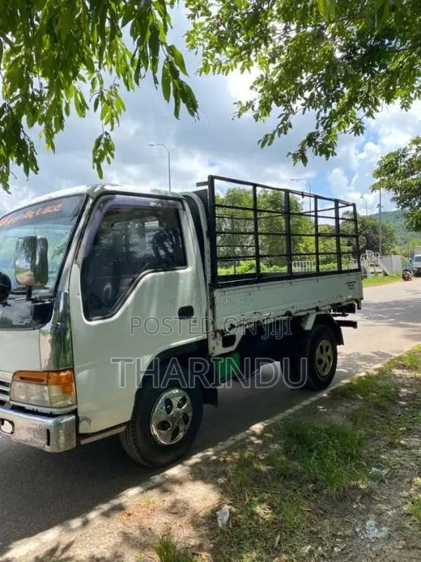 Isuzu NKR66E 1995 Lorry (Used)