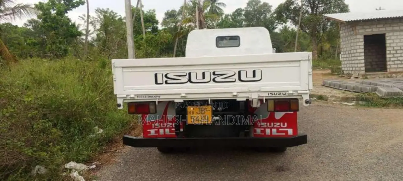 Isuzu ELF 1999 Lorry (Used)