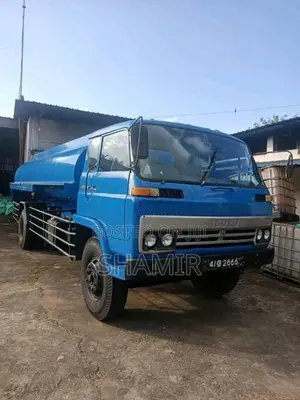 Isuzu Forward 1982 Lorry (Used)