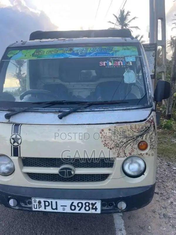 Tata Dimo Batta 2011 Lorry (Used)