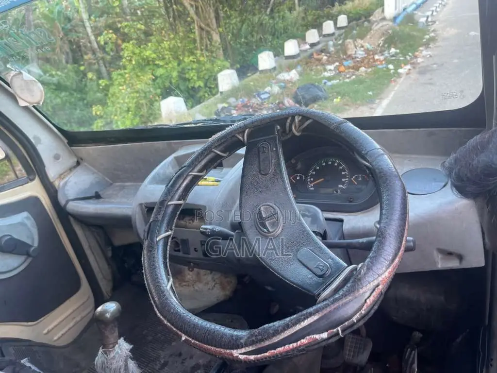 Tata Dimo Batta 2011 Lorry (Used)