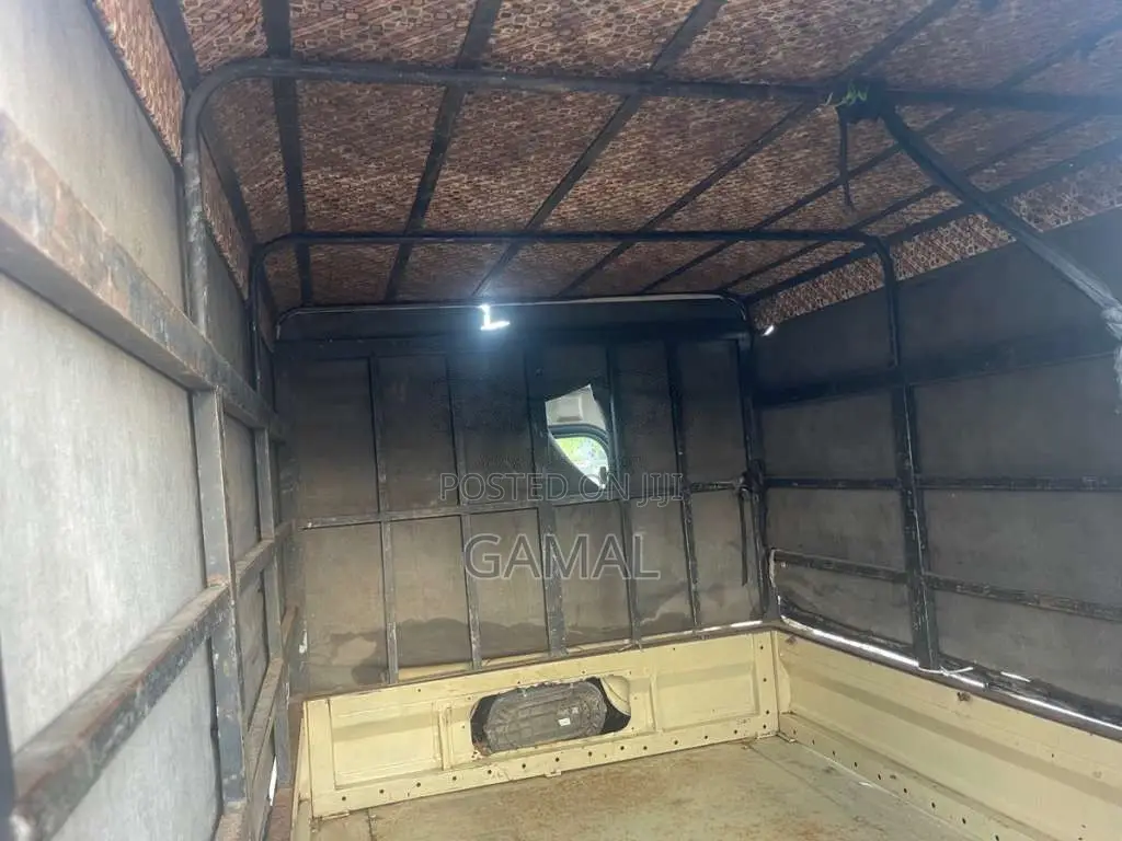 Tata Dimo Batta 2011 Lorry (Used)