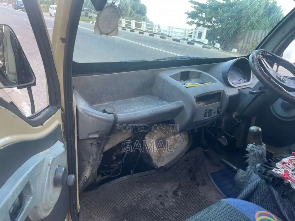 Tata Dimo Batta 2011 Lorry (Used)