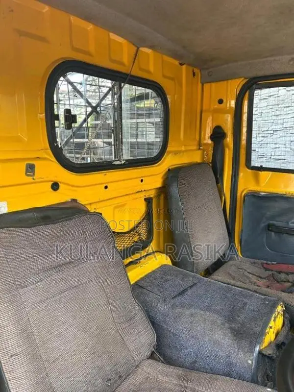 Tata Dimo Batta 2011 Lorry (Used)