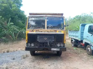 Ashok-Leyland Leyland 2011 Lorry (Used)