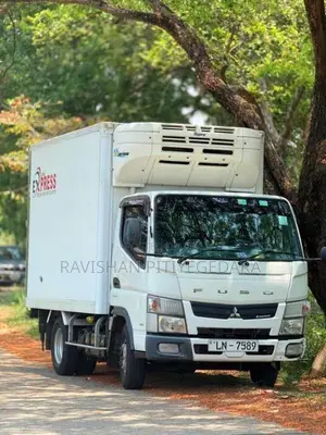 Mitsubishi Canter 2014 Lorry (Used)