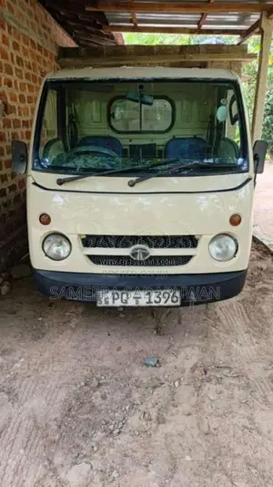 Tata Dimo Batta 2011 Lorry (Used)
