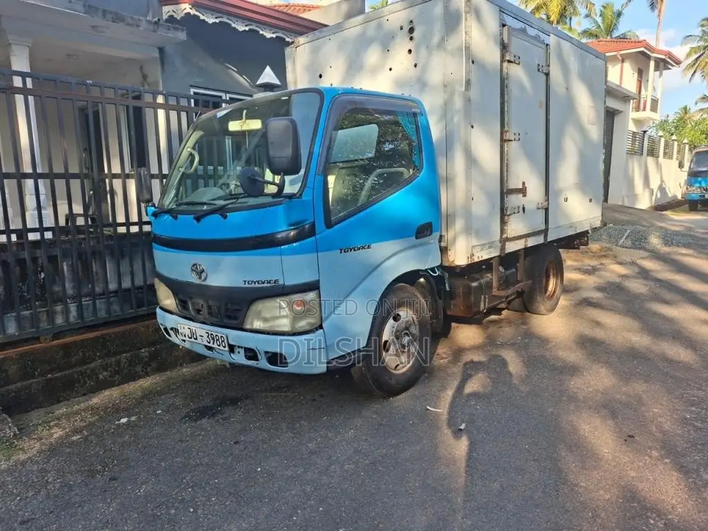 Toyota Dyna 1999 Lorry (Used)