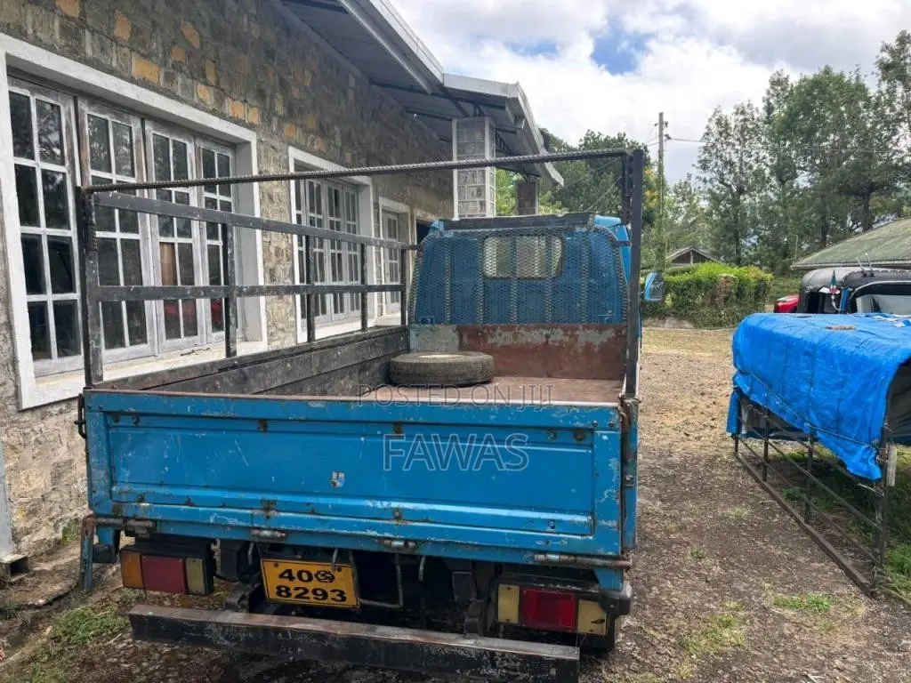 Isuzu Elf 1985 Lorry (Used)