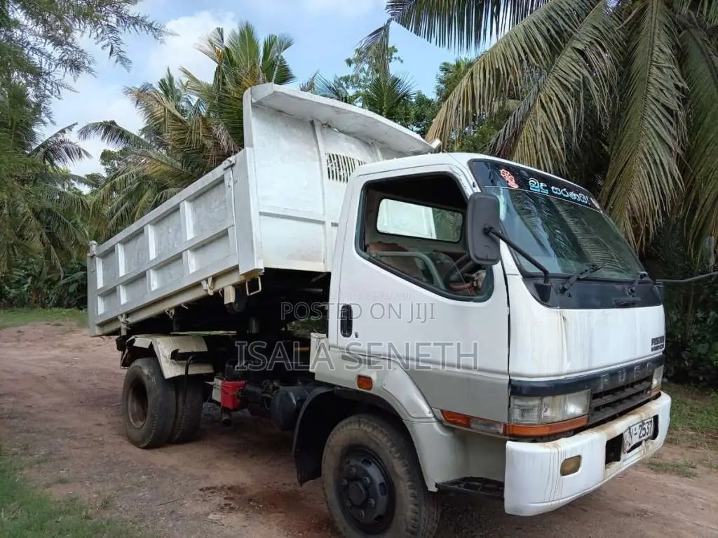 Mitsubishi Fuso 1999 Lorry (Used)