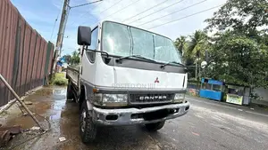 Mitsubishi Canter 2006 Lorry (Used)