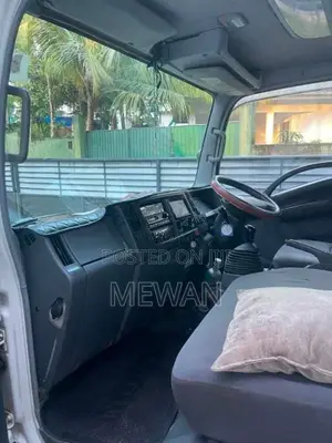 Isuzu ELF Freezer 2008 Lorry (Used)
