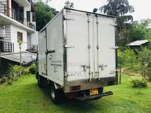 Toyota Dyna 2009 Lorry (Used)
