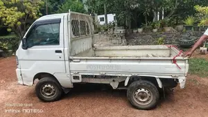 Daihatsu Hijet 2001 Lorry (Used)