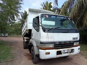 Mitsubishi Fuso 1999 Lorry (Used)