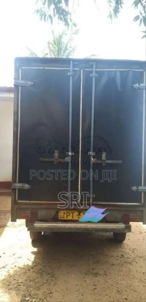 Mahindra Maxximo 2012 Lorry (Used)