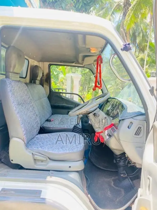 Mitsubishi Canter 2008 Lorry (Used)