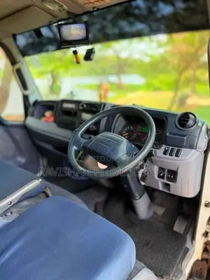 Mitsubishi Canter 2014 Lorry (Used)