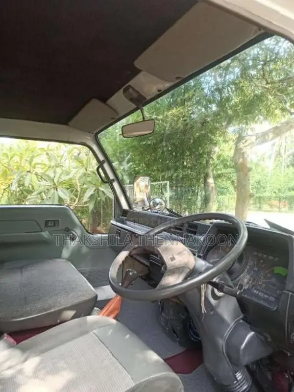 Mitsubishi CANTER 1989 Lorry (Used)