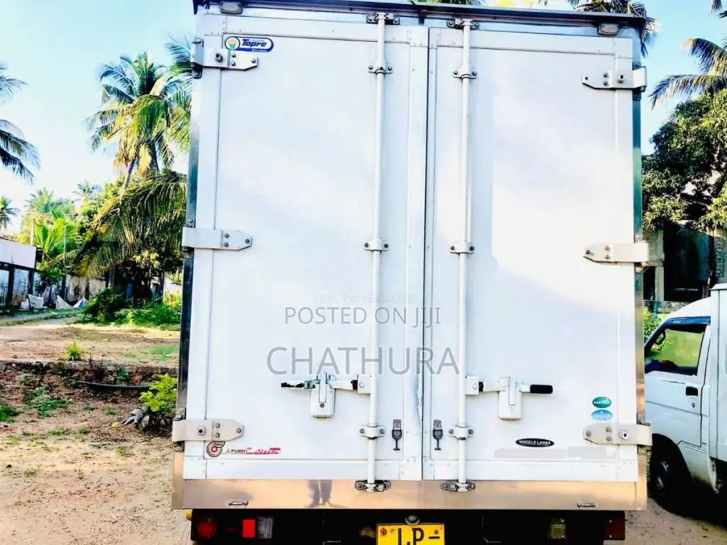 Mitsubishi Fuso 2013 Lorry (Used)