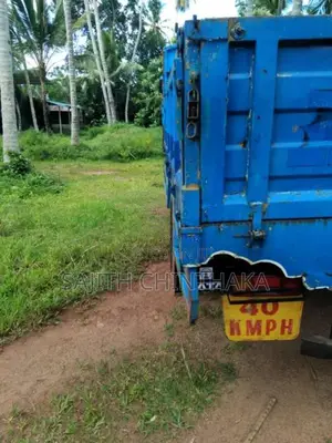 Tata 1210 1996 Lorry (Used)