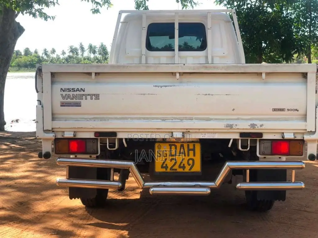Nissan Vanette 2015 Lorry (Used)