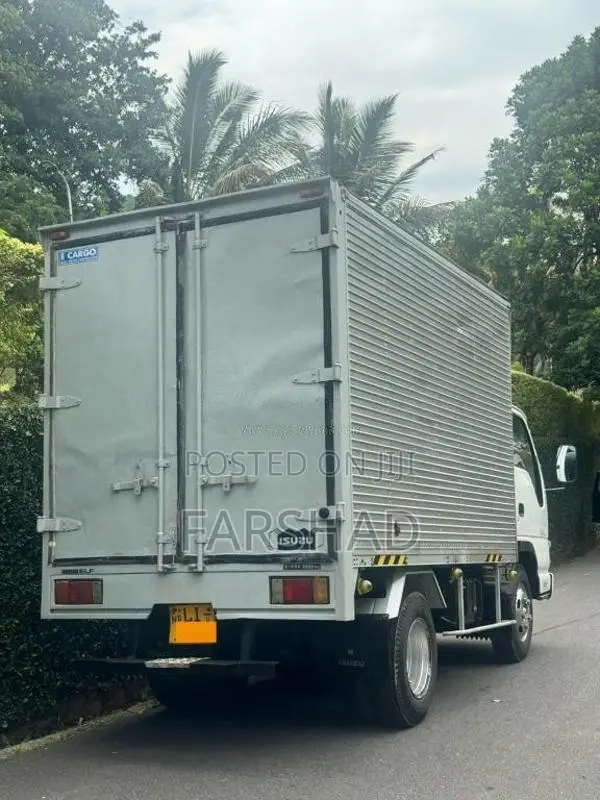Isuzu NKR 2004 Lorry (Used)