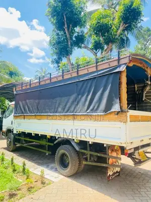 Mitsubishi Canter 2008 Lorry (Used)