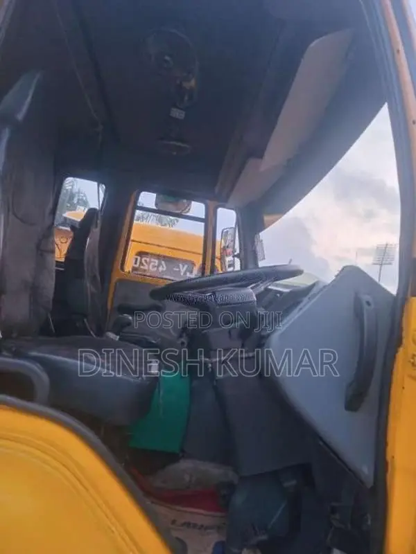 Ashok-Leyland PRIME MOVER 4020 2020 Lorry (Used)