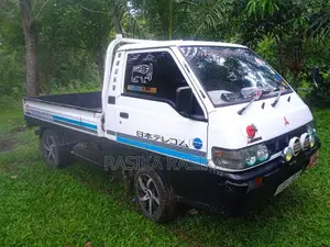 Mitsubishi PO5 1998 Lorry (Used)